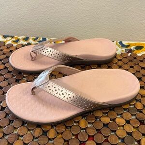Vionic Rose Gold Pink Tide Perforated Flip Flops Size 8